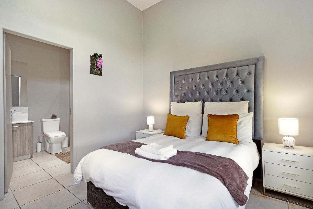 Urban Oasis Apartments At The Bolton Johannesburg Buitenkant foto
