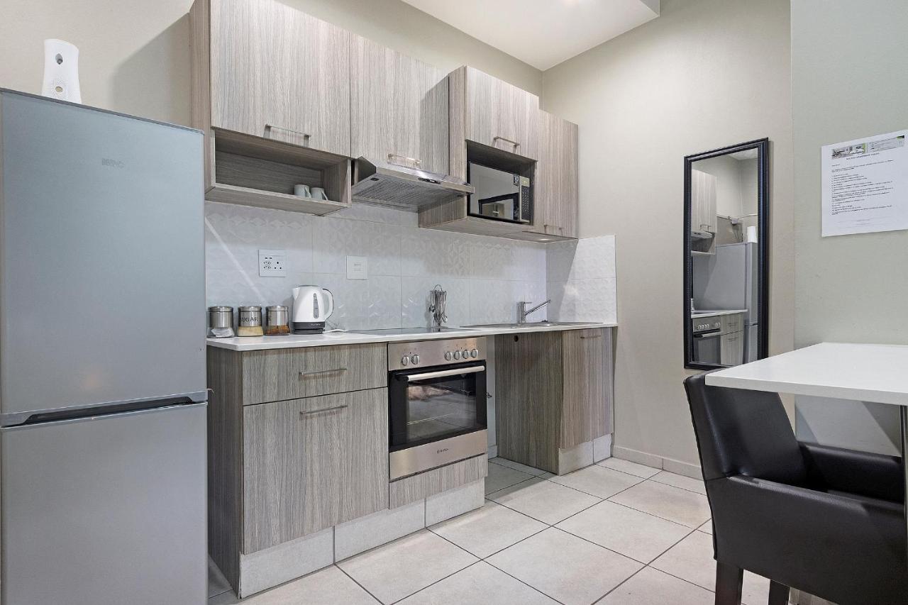 Urban Oasis Apartments At The Bolton Johannesburg Buitenkant foto