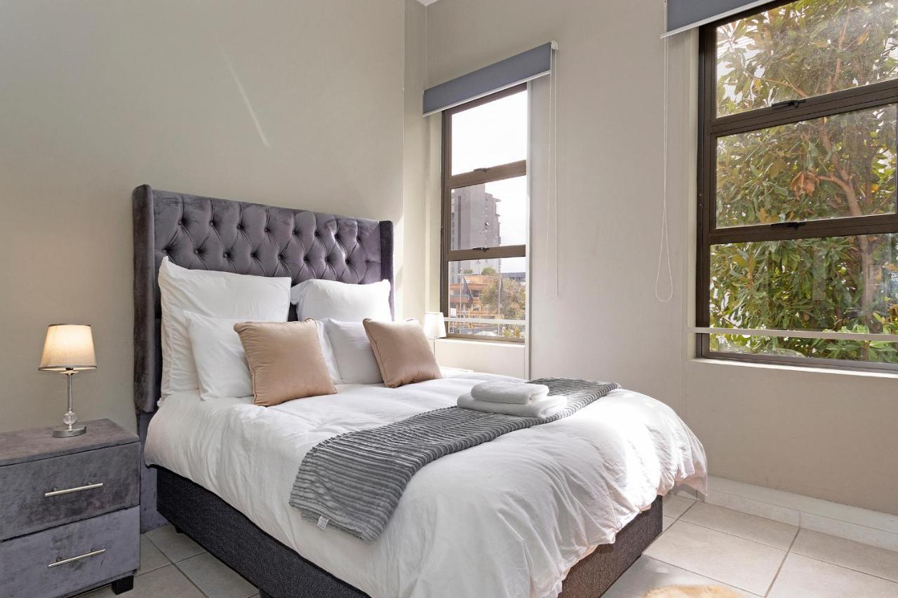 Urban Oasis Apartments At The Bolton Johannesburg Buitenkant foto