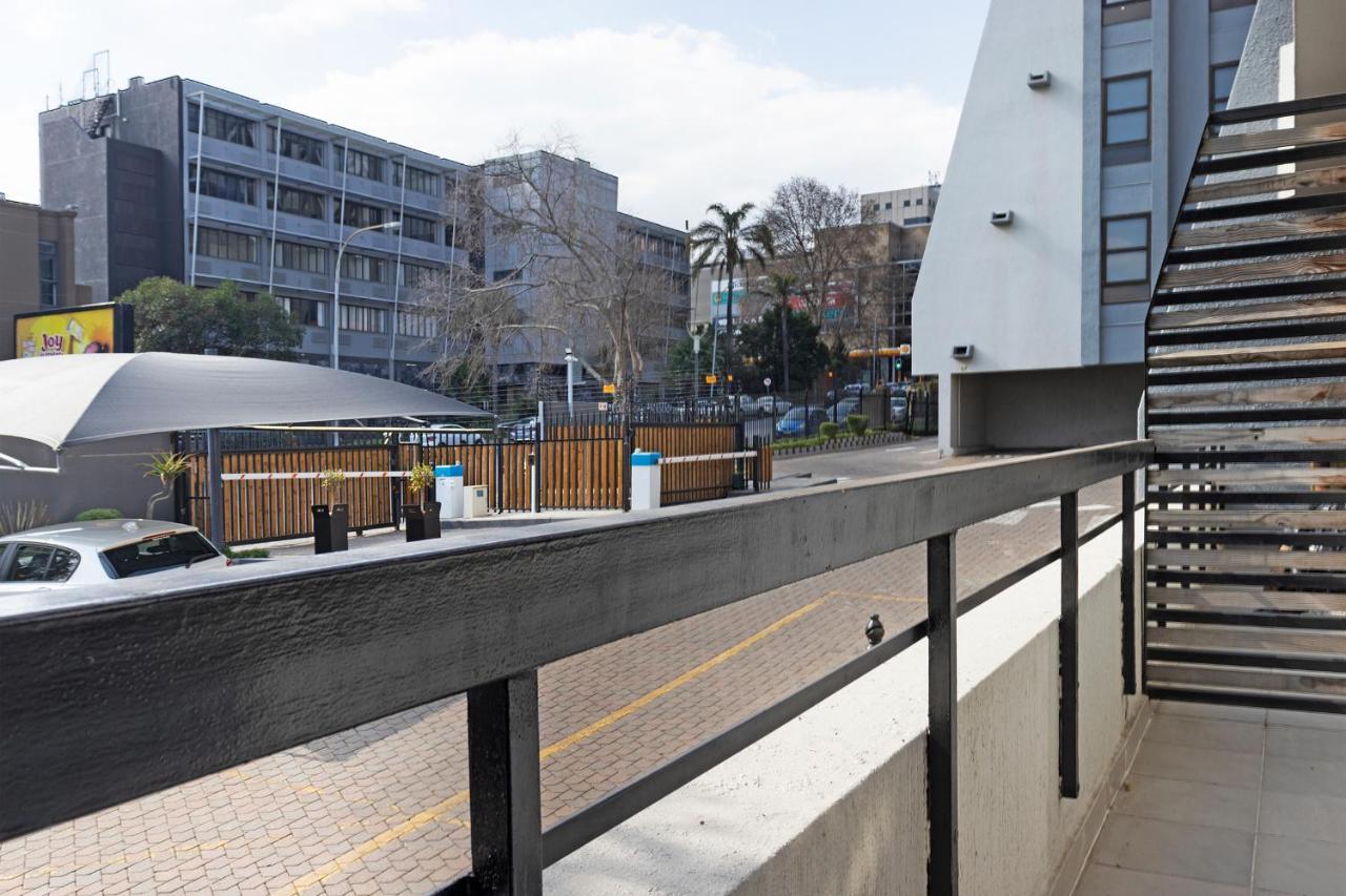 Urban Oasis Apartments At The Bolton Johannesburg Buitenkant foto